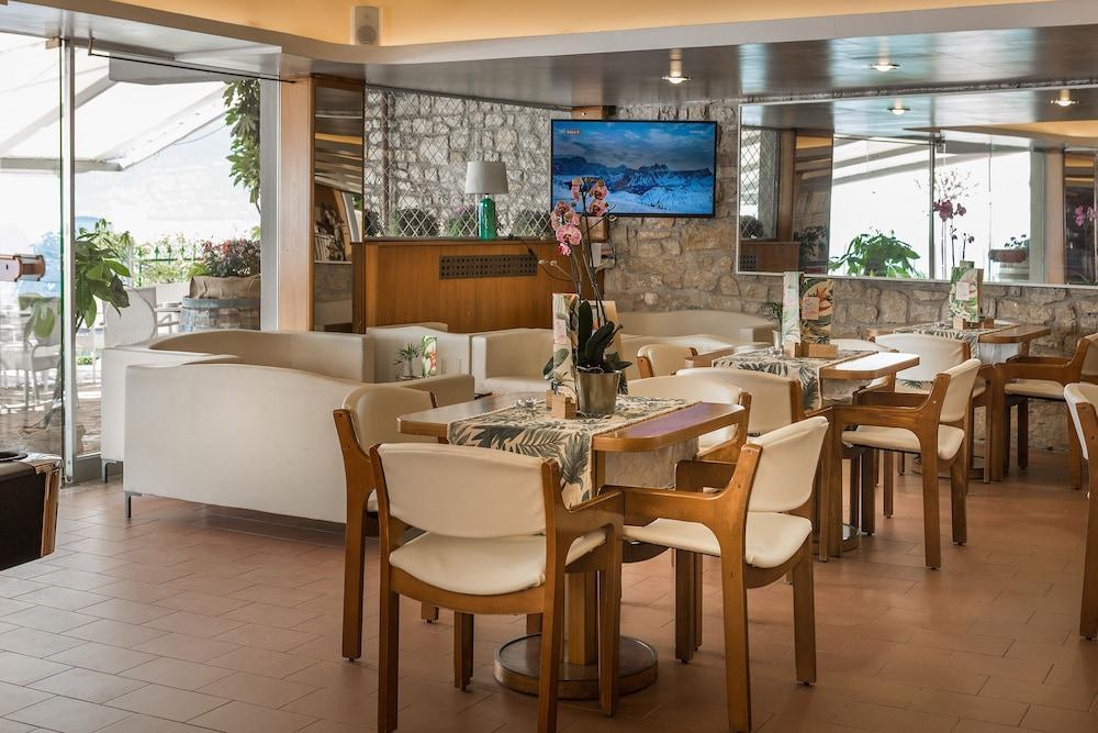 Hotel Caribe - Garda Lake Collection Brenzone sul Garda Ngoại thất bức ảnh