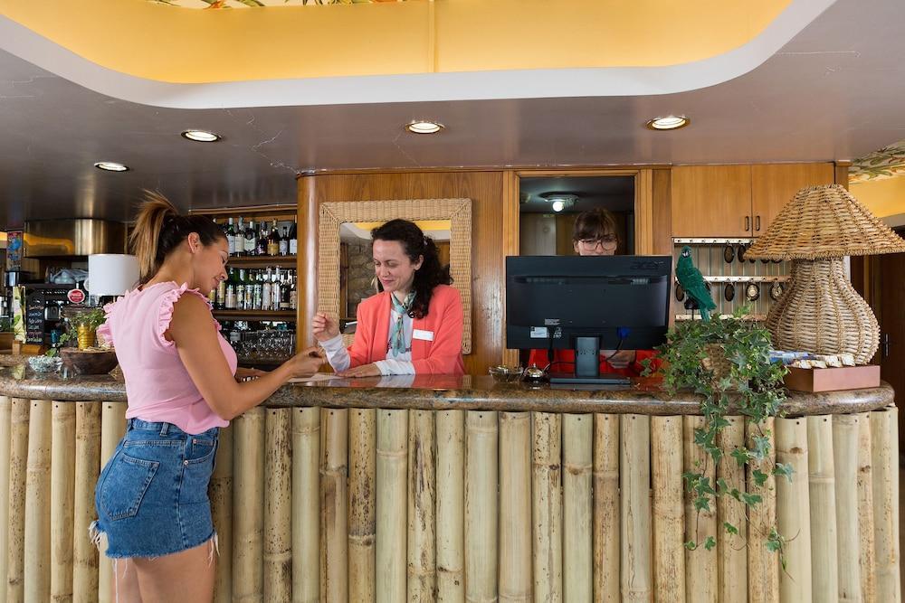 Hotel Caribe - Garda Lake Collection Brenzone sul Garda Ngoại thất bức ảnh