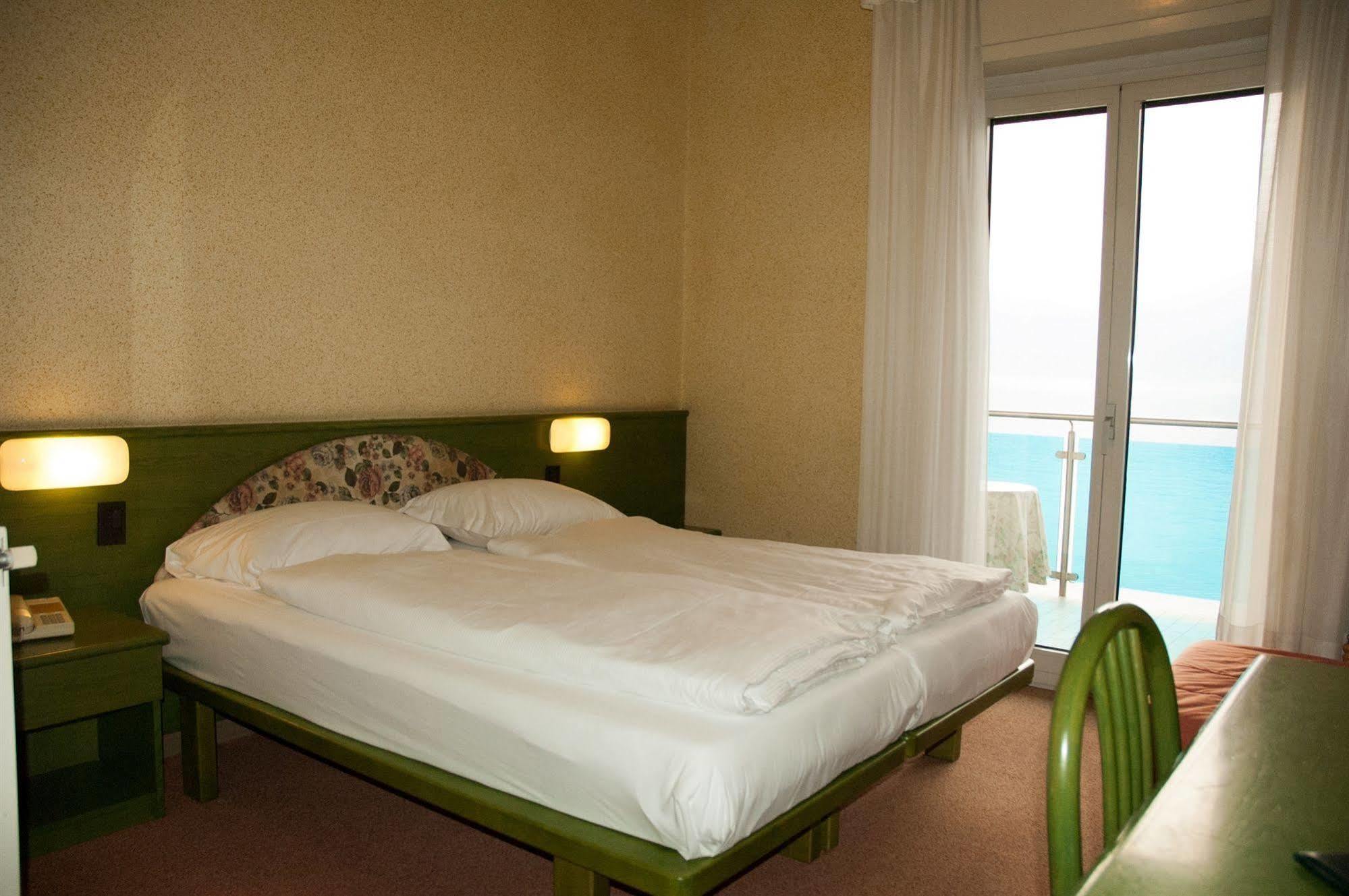Hotel Caribe - Garda Lake Collection Brenzone sul Garda Ngoại thất bức ảnh