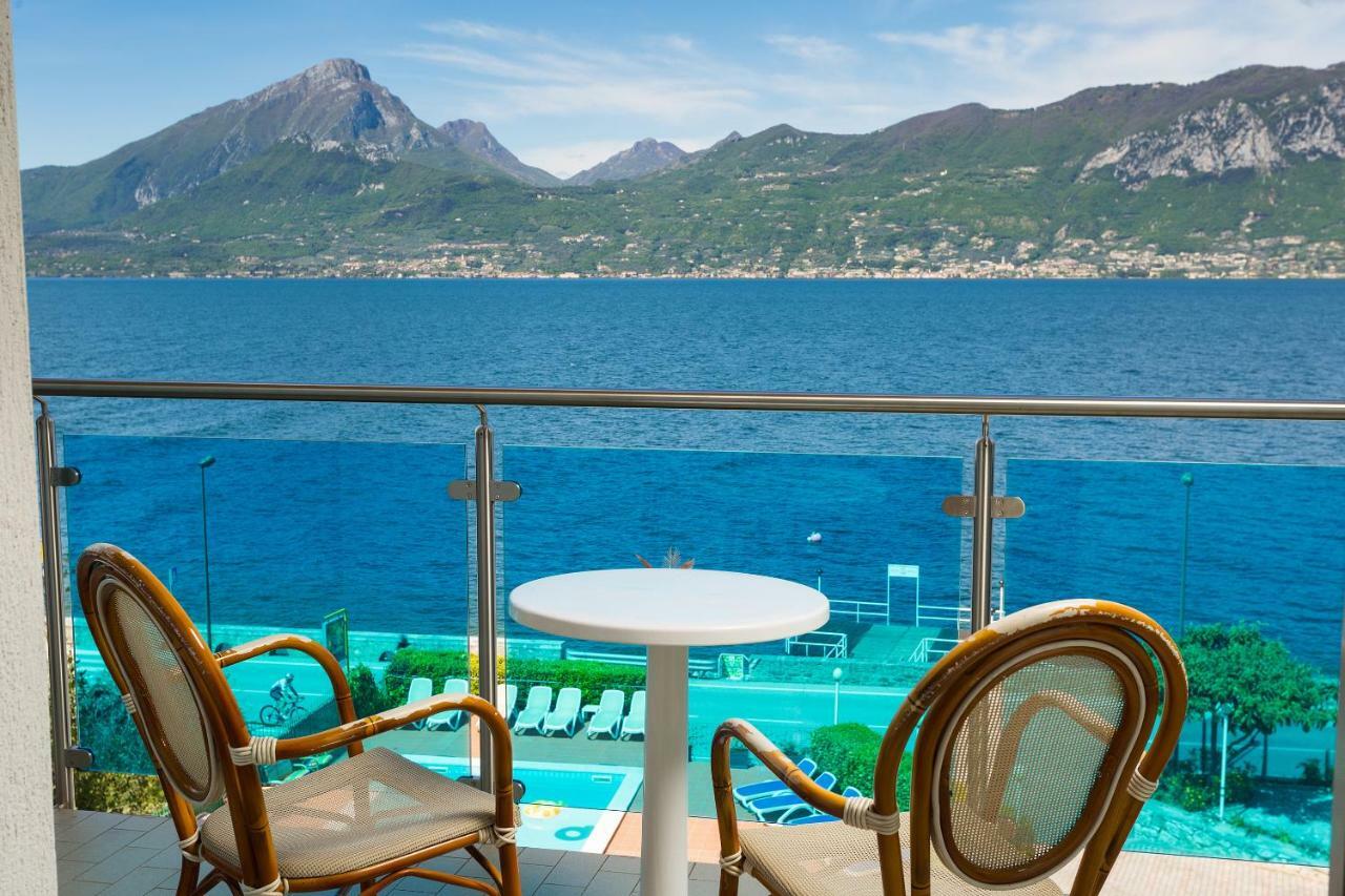 Hotel Caribe - Garda Lake Collection Brenzone sul Garda Ngoại thất bức ảnh