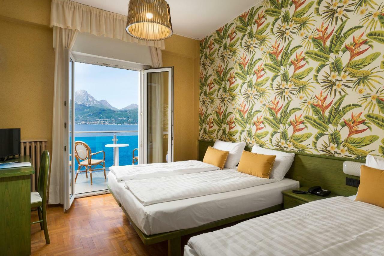 Hotel Caribe - Garda Lake Collection Brenzone sul Garda Ngoại thất bức ảnh