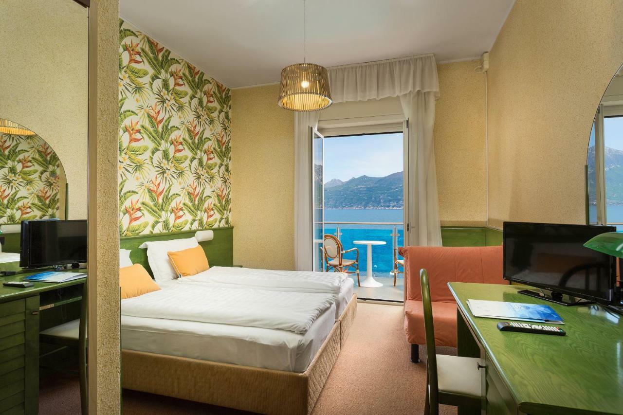 Hotel Caribe - Garda Lake Collection Brenzone sul Garda Ngoại thất bức ảnh
